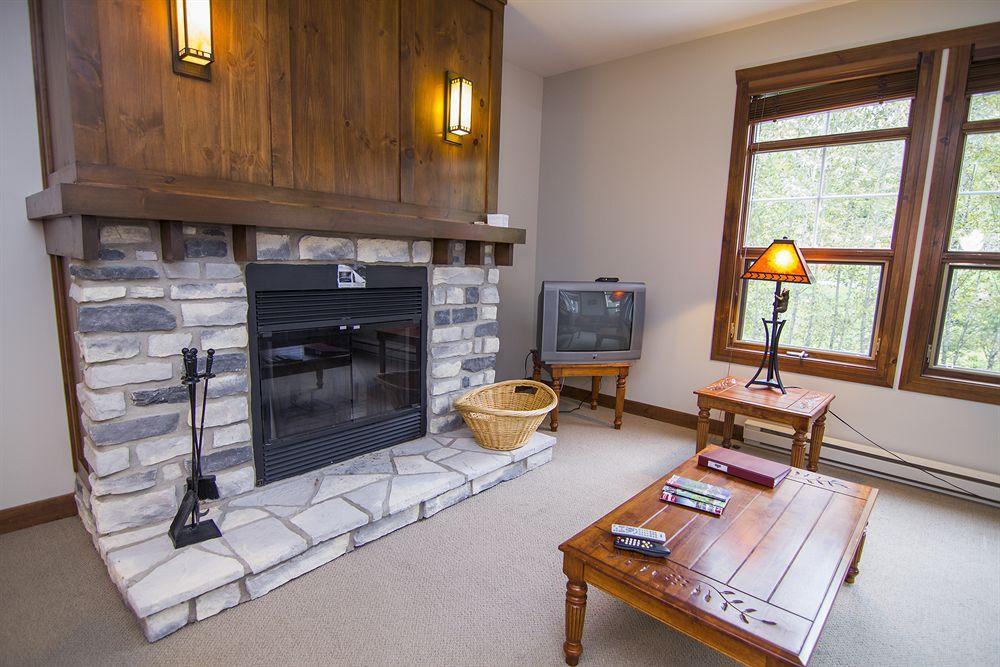 Tremblant Les Eaux - Location Adp Apartment มงต์-ทร็องบล็องต์ ภายนอก รูปภาพ