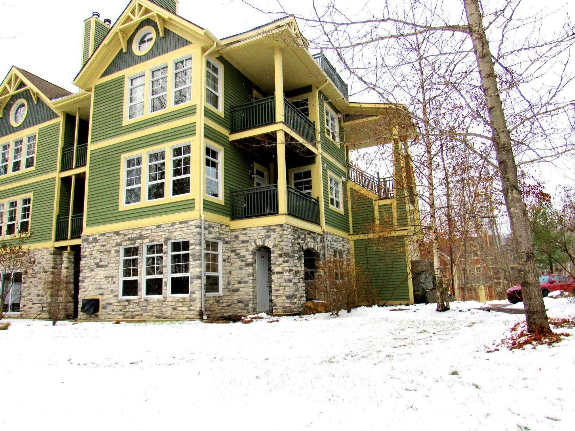 Tremblant Les Eaux - Location Adp Apartment มงต์-ทร็องบล็องต์ ภายนอก รูปภาพ