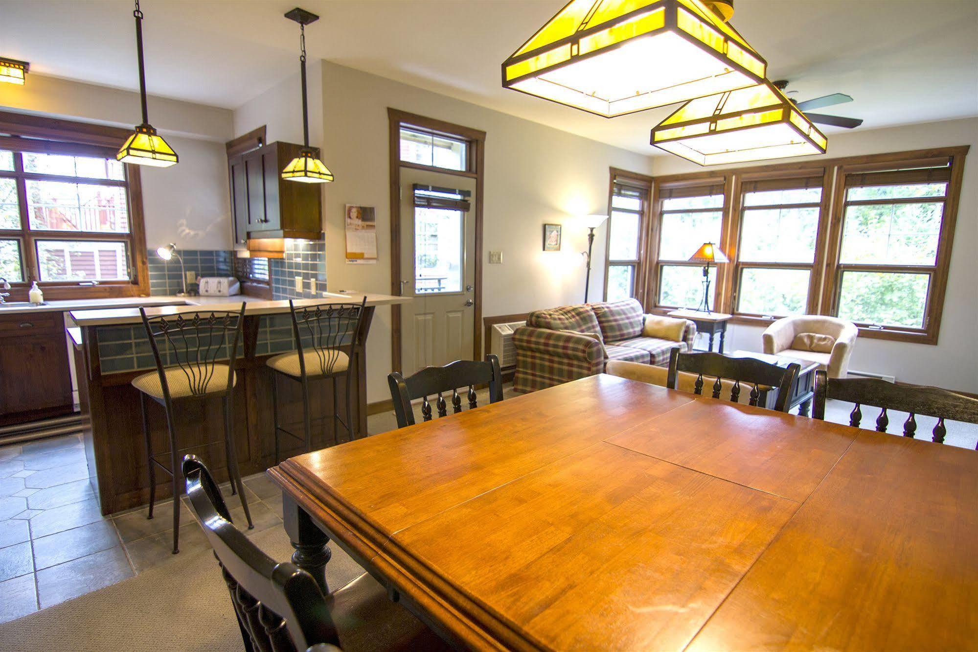 Tremblant Les Eaux - Location Adp Apartment มงต์-ทร็องบล็องต์ ภายนอก รูปภาพ