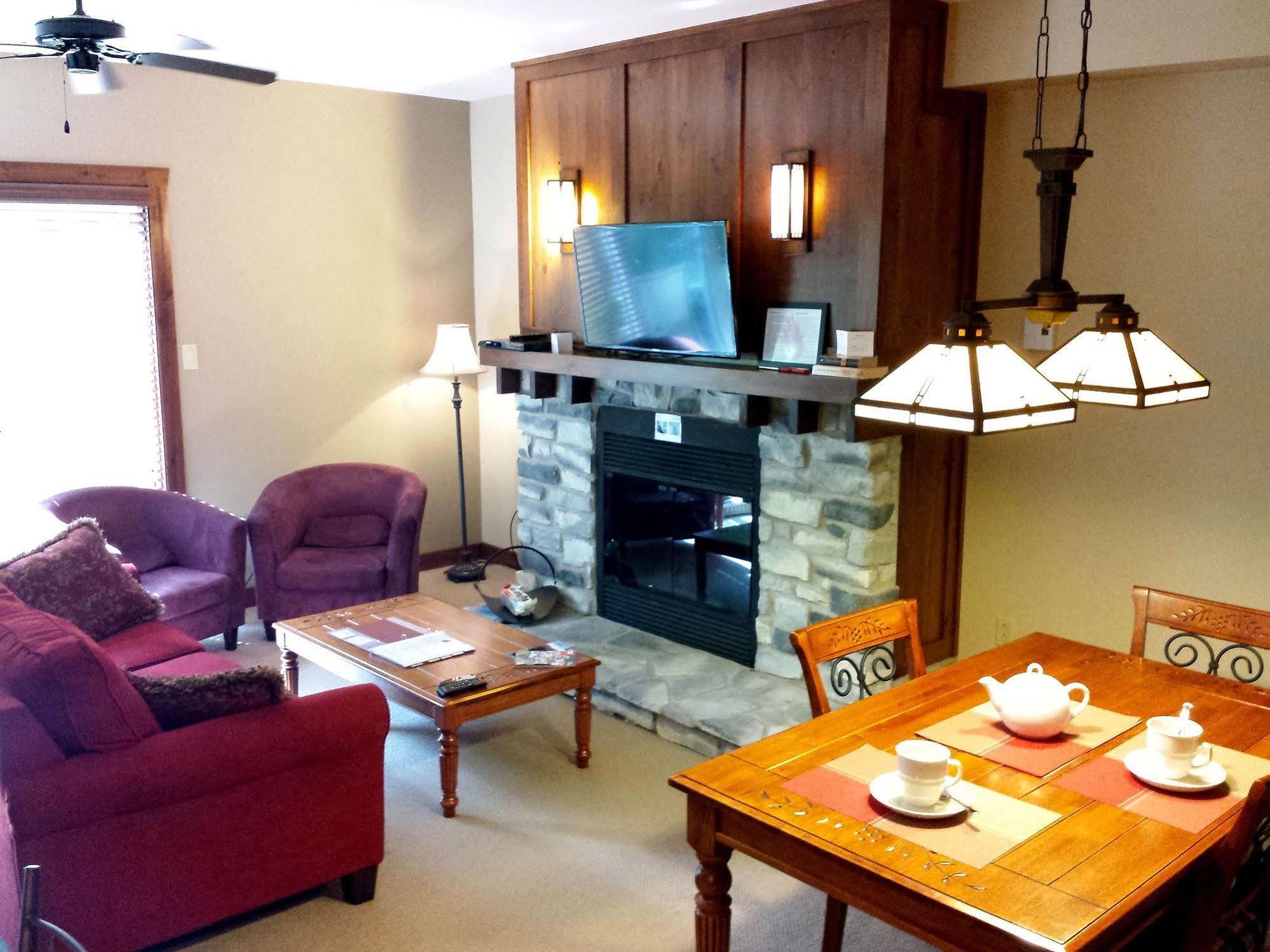 Tremblant Les Eaux - Location Adp Apartment มงต์-ทร็องบล็องต์ ภายนอก รูปภาพ